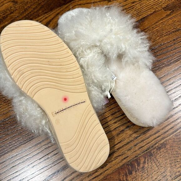 Anthropologie EMU Australia Mayberry Curly Sheepskin Slipper - Picture 5 of 5